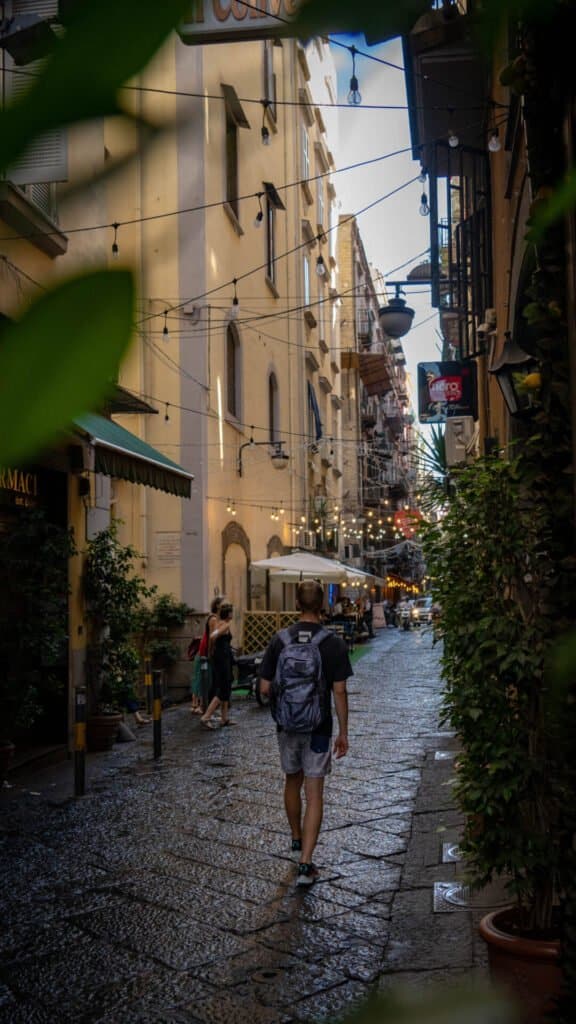 Top things to do in Naples - Quartieri Spagnoli Neapol